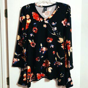 Women's L-XL Lildy Navy Flowered Handkerchief Hem Tunic